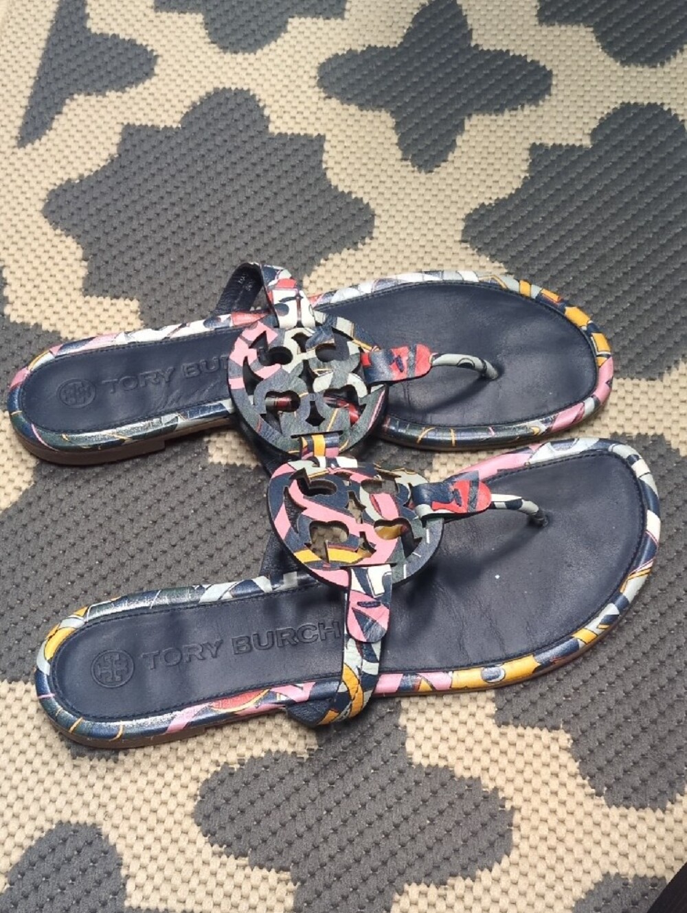 Tory Burch Navy Leather Sandals with Multicolor Logo Detail - Picture 2 of 4
